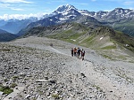 Verso la Üsseri Nanzlicke ,  in basso a dx , dalla quale proseguiamo per la Straffelgrat